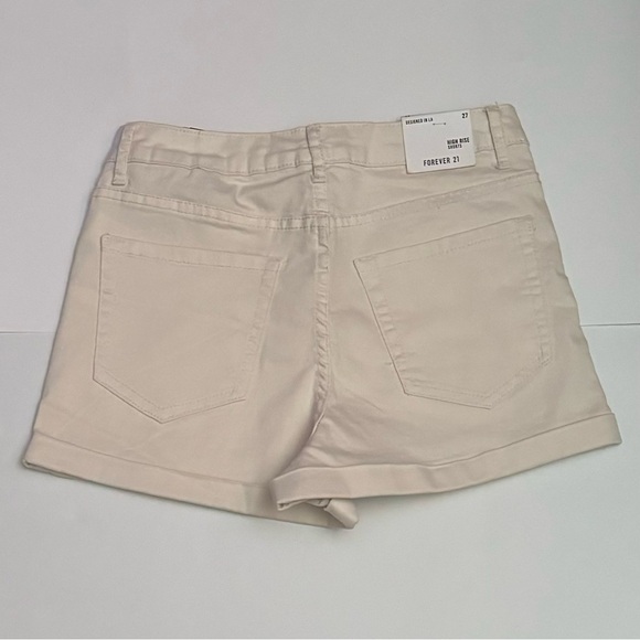 Forever 21 Size 27 Woven Skin Crean/Beige Short Shorts High Rise with Cuff - Picture 2 of 10